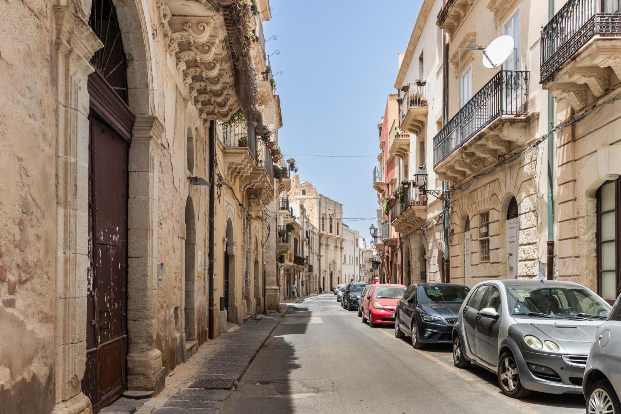סירקוזה Fronte Mare Apartments מראה חיצוני תמונה