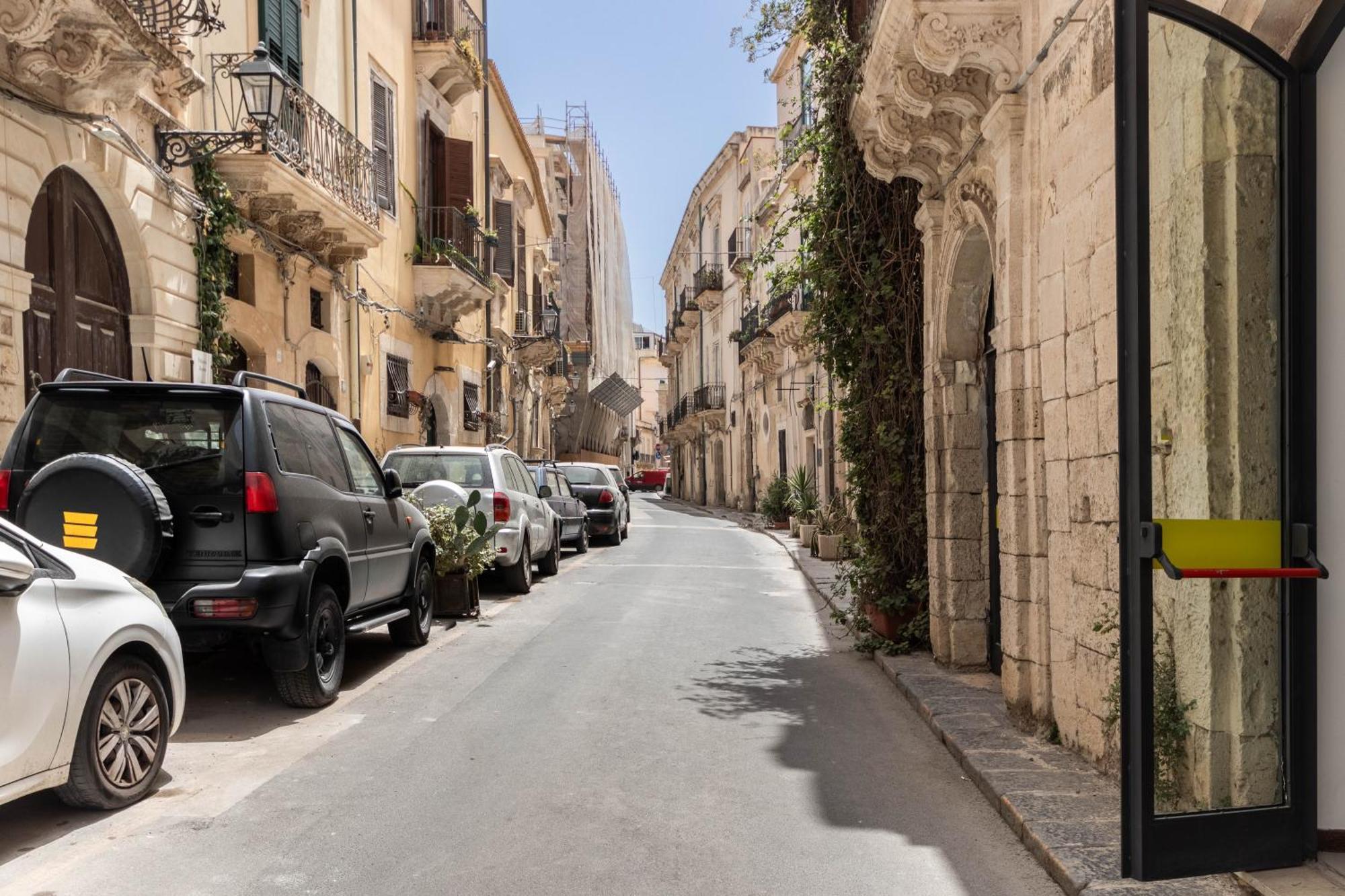 סירקוזה Fronte Mare Apartments מראה חיצוני תמונה