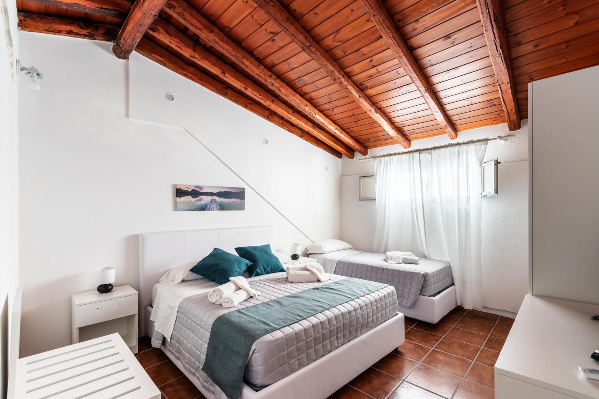 סירקוזה Fronte Mare Apartments מראה חיצוני תמונה