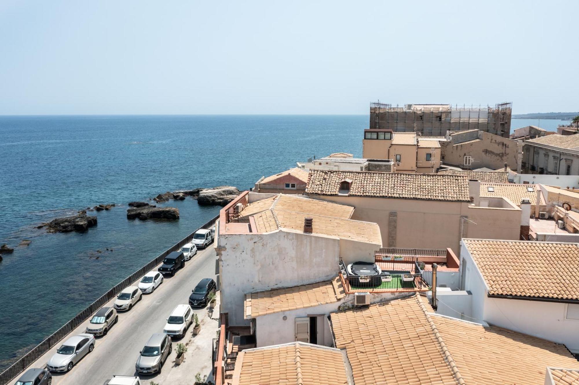 סירקוזה Fronte Mare Apartments מראה חיצוני תמונה