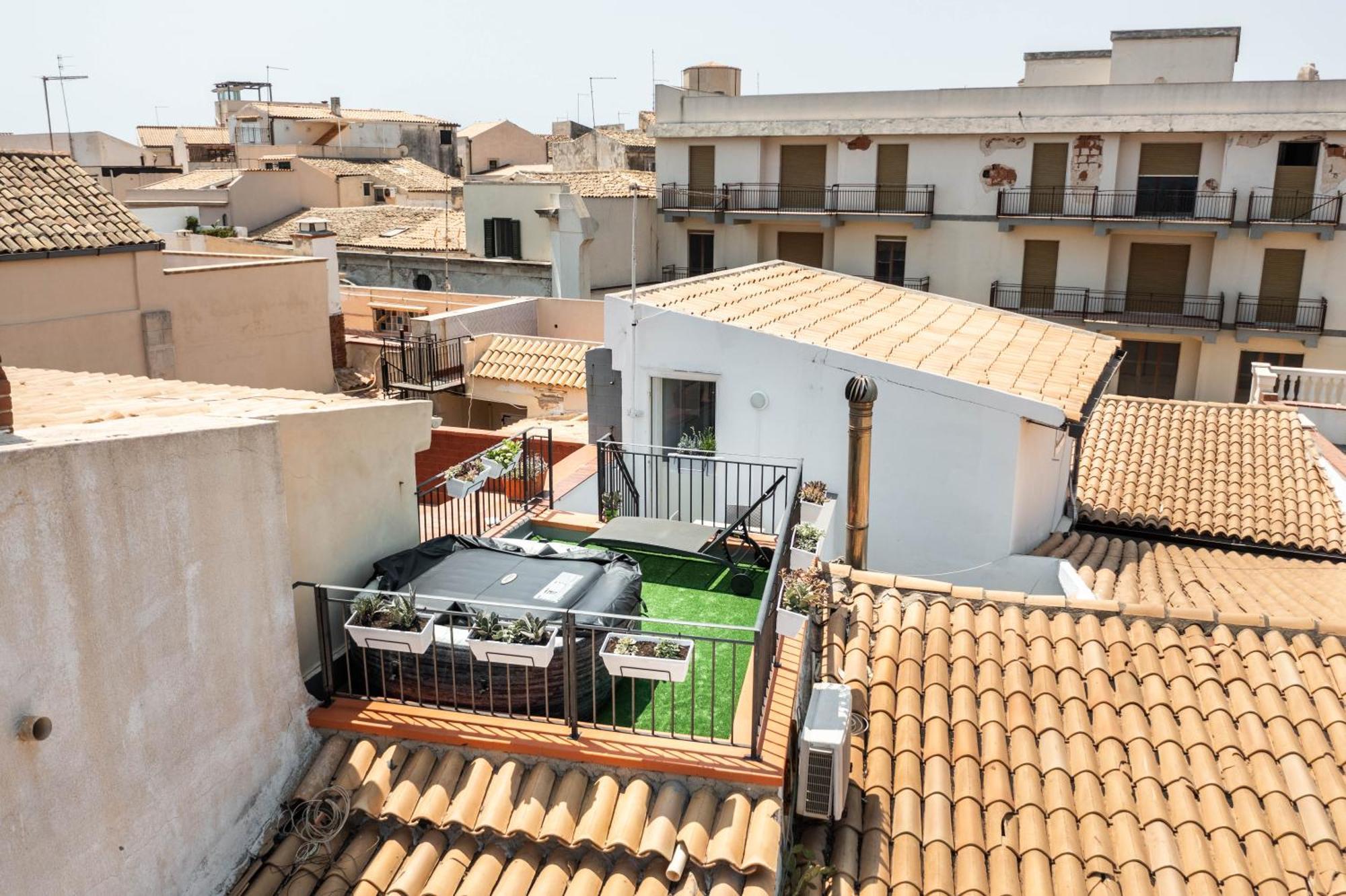 סירקוזה Fronte Mare Apartments מראה חיצוני תמונה